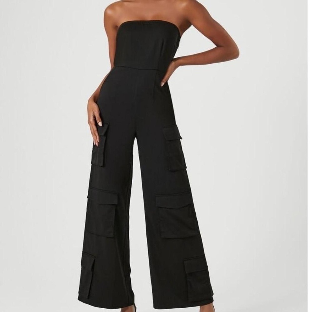 Strapless cargo wide leg jumpsuit nwot